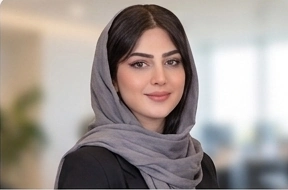 خانم محمدی پور ، کارشناس ارشد نرم افزار و هوش مصنوعی در تلفن ویپ تیم فنی آریا نت اسپادانا در حوزه شبکه و ارتباطات سازمانی